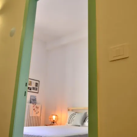 Libera Idea Art Run Space Apartman *