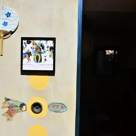 Libera Idea Art Run Space Apartman *